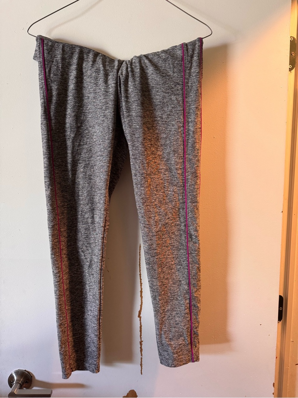 PINK Victoria's Secret Gray Leggings with Pink Side Stripe